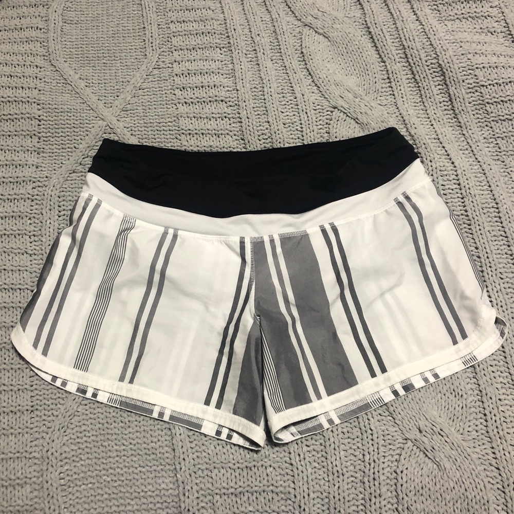 Lululemon Shorts Size 6